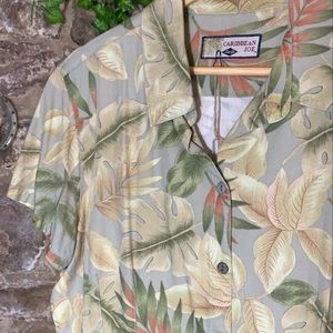 Vintage Hawaiian Floral Button Down